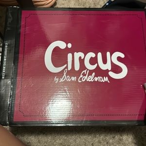 Women black boots size 8.5